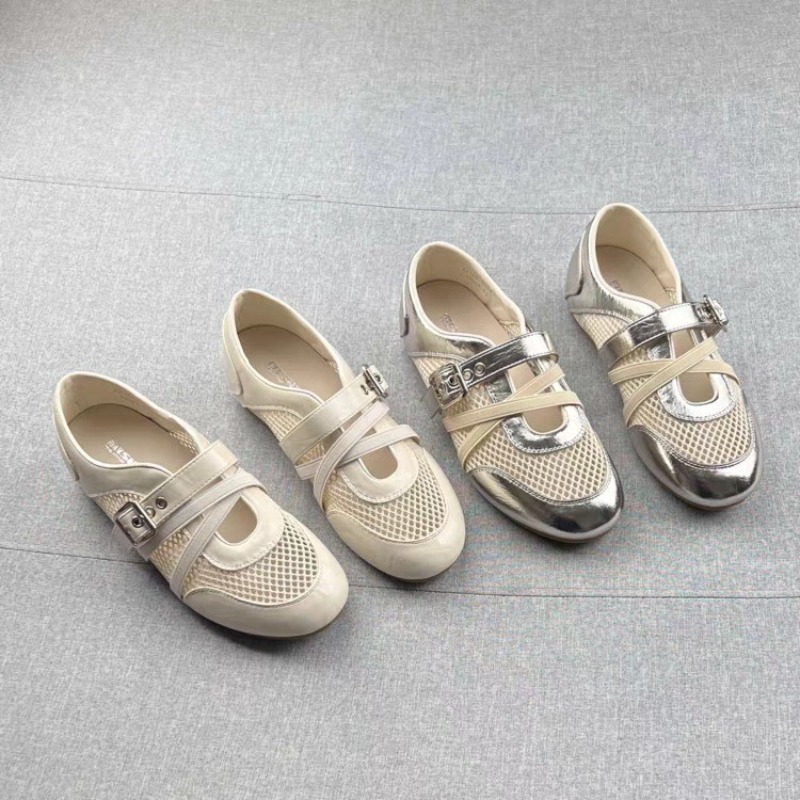Nowe, tkane, ażurowe sneakersy – Heels recenzja i cena