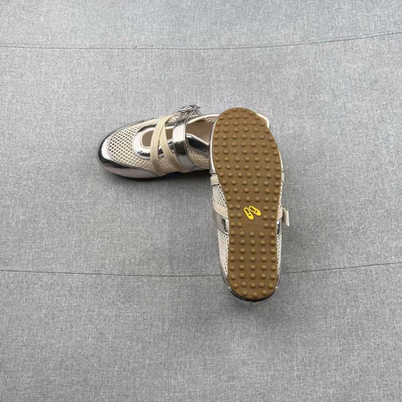 Nowe, tkane, ażurowe sneakersy – Heels recenzja i cena
